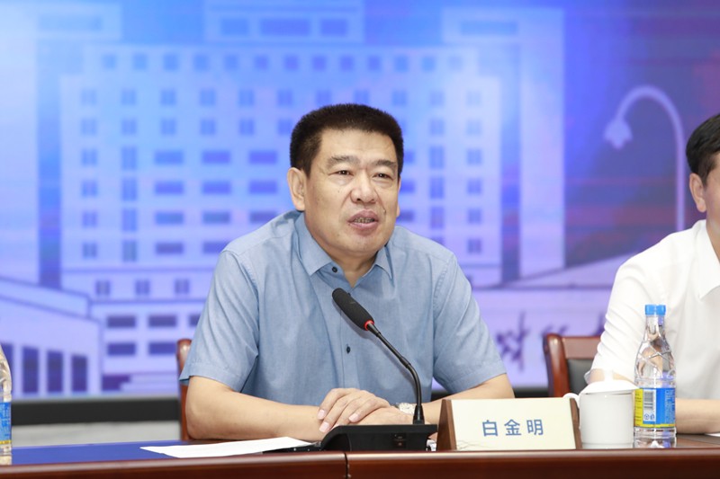 白金明讲话_副本.jpg